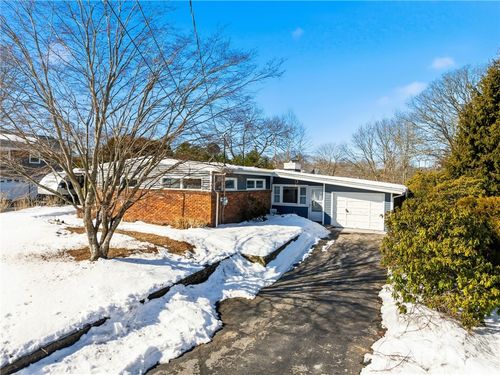 13 Plateau Rd, Westerly, RI, 02891-3901 | Card Image