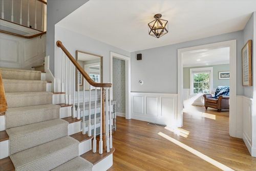 18 Hawk Dr, Bedford, NH, 03110-4803 | Card Image