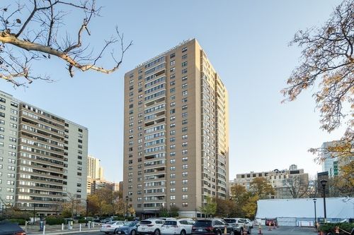 23b-8 Whittier Pl, Boston, MA, 02114-1410 | Card Image