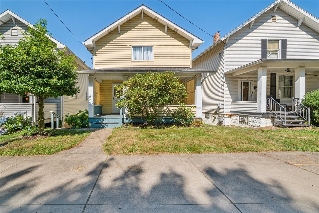 Woodmont Ave, New Kensington, PA 15068