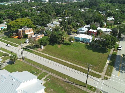 1860 22nd Ave, Vero Beach, FL, 32960-3082 | Card Image