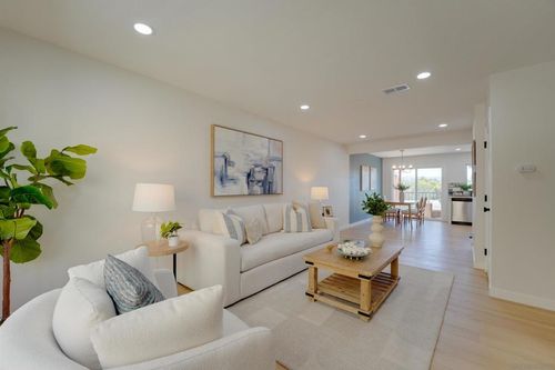 unit-5-831 E 3rd Ave, Escondido, CA, 92025-4543 | Card Image