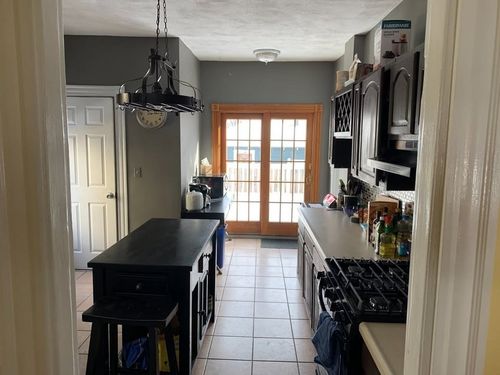 77 Sheridan Ave, Medford, MA, 02155-4042 | Card Image