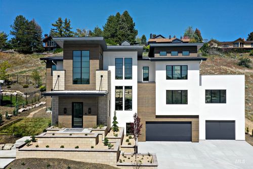 938 E Chardie Rd, Boise, ID, 83702-1930 | Card Image