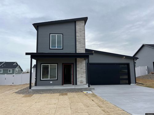 78 26th St, Wheatland, WY, 82201-3706 | Card Image