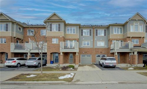 9 Outlook Terr, Kitchener, ON, N2R0K6 | Card Image