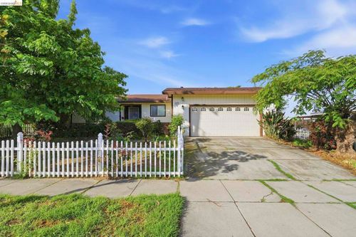 1509 W 18th St, Antioch, CA, 94509-1313 | Card Image