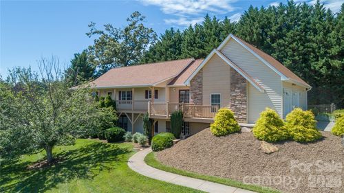 506 Brook Knoll Cir, Weaverville, NC, 28787-6301 | Card Image