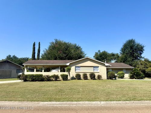 134 Lee Ave, Vidalia, LA, 71373-3703 | Card Image