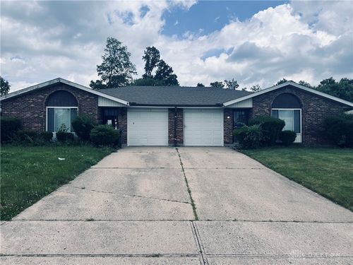 5210-and-5212-5212 Greencroft Dr, Trotwood, OH, 45426-1957 | Card Image