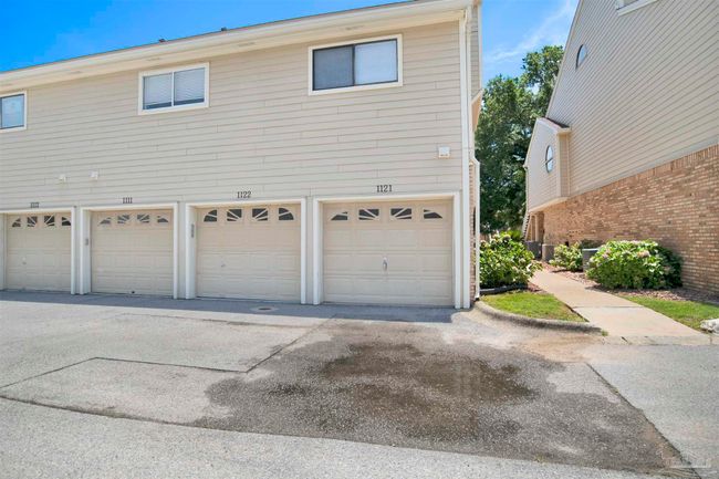 APT-1121 - 5001 Grande Dr, House other with 1 bedrooms, 1 bathrooms and 2 parking in Pensacola FL | Image 4