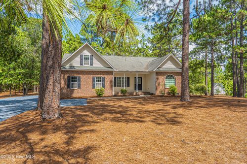 5 Pine Glen Ct, Foxfire Village, NC, 27281-9778 | Card Image