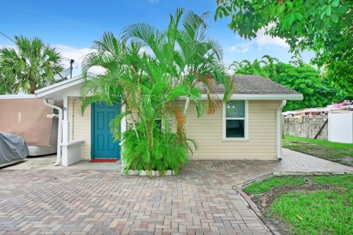 5271 Wallis Road, Royal Palm Estates, FL, 33415 | Card Image