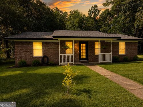 99 W Magnolia Ave, Kingsland, GA, 31548-4257 | Card Image