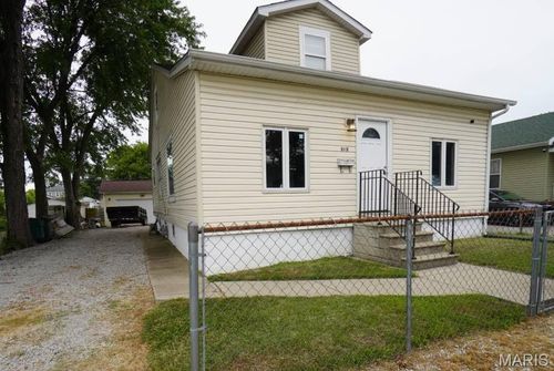 2013 4th St, Madison, IL, 62060-1544 | Card Image