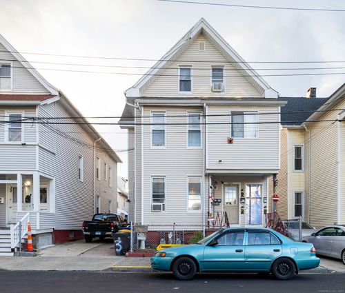 36 Shelter St, New Haven, CT, 06513-3533 | Card Image