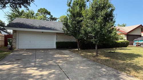 1602 Marblehead Dr, Lewisville, TX, 75067-5147 | Card Image