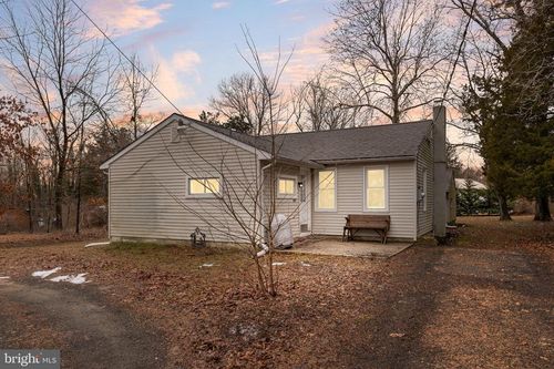 450 S 1st Rd, HAMMONTON, NJ, 08037-8404 | Card Image