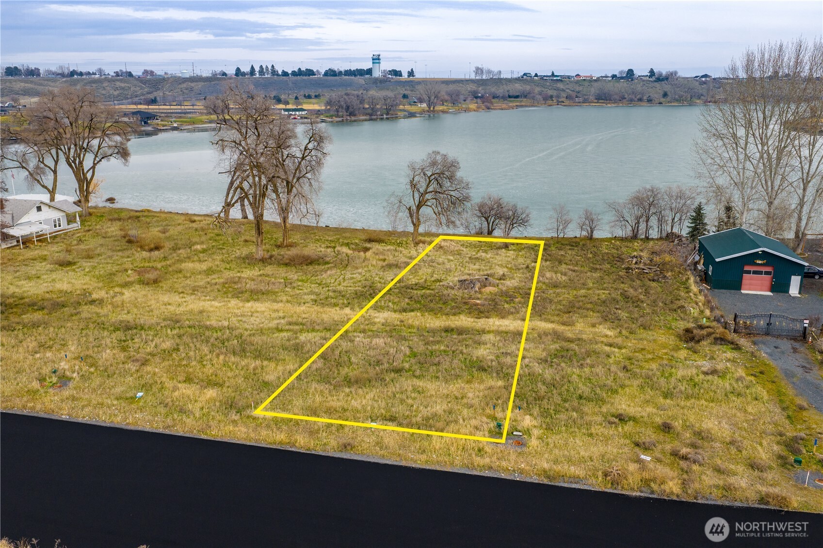 Land in Moses Lake