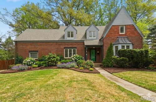 72 Bellerive Acres, Saint Louis, MO, 63121-4326 | Card Image