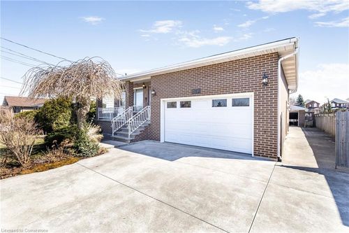 212 Margaret Ave, Stoney Creek, ON, L8E2H8 | Card Image