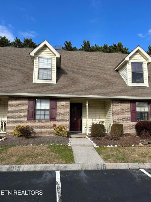 919 Chip Cove Ln, Knoxville, TN, 37938-4650 | Card Image