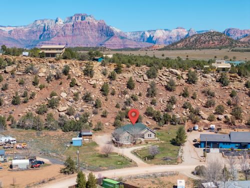 1892 N Golden Delicious Dr, Apple Valley, UT, 84737-4870 | Card Image