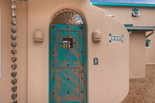 unit-b-114 Valencia Rd, Santa Fe, NM, 87505-2714 | Card Image