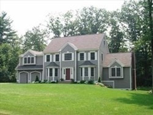 1 Eagle Cliff Rd, Chelmsford, MA, 01824-4499 | Card Image
