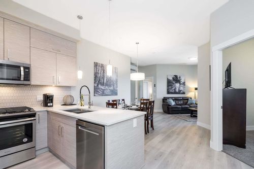 422-2120 Gladwin Rd, Abbotsford, BC, V2S0L7 | Card Image
