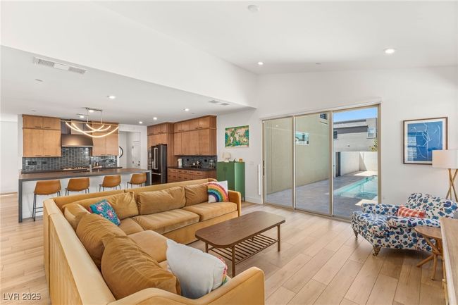 2578 Skylark Trail Street, House other with 4 bedrooms, 4 bathrooms and null parking in Henderson NV | Image 13