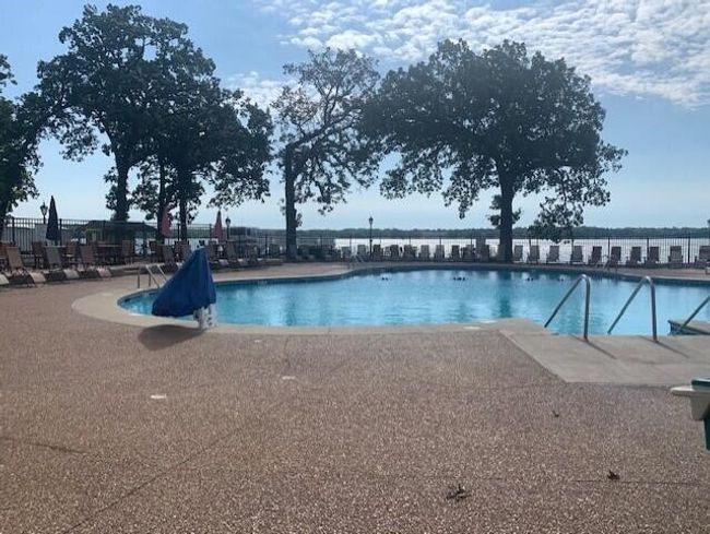1318 - 2400 E Geneva St, Condo with 1 bedrooms, 1 bathrooms and null parking in DELAVAN WI | Image 23