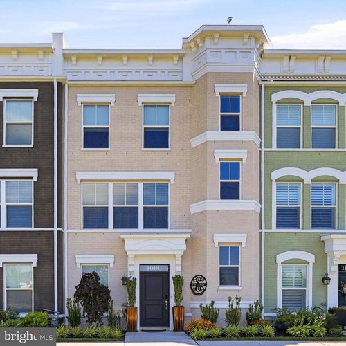 1090 Holden Rd, FREDERICK, MD, 21701-3435 | Card Image