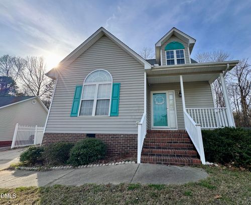 110 Hoskins Cir, Burlington, NC, 27215-5577 | Card Image