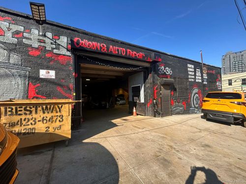 32-36 Greenpoint Ave, Long Island City, NY, 11101-2010 | Card Image