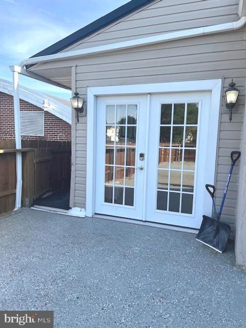 upper-level-7888 Anthony Highway, WAYNESBORO, PA, 17268 | Card Image