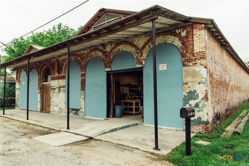 75 Main St, Maxwell, TX, 78656-4558 | Card Image