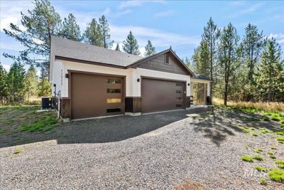 12935 Spring Valley Rd, House other with 3 bedrooms, 2 bathrooms and 3 parking in Donnelly ID | Image 2