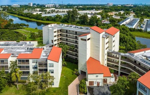 unit-313-2314 S Cypress Bend Dr, Pompano Beach, FL, 33069-4410 | Card Image