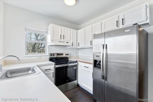 6270 Barker #2 Drive, Waterford Charter Township, MI, 48329 | Card Image