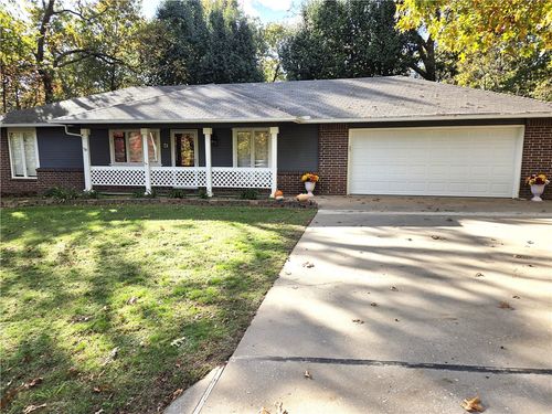 4 Prestwick Ln, Bella Vista, AR, 72715-3507 | Card Image