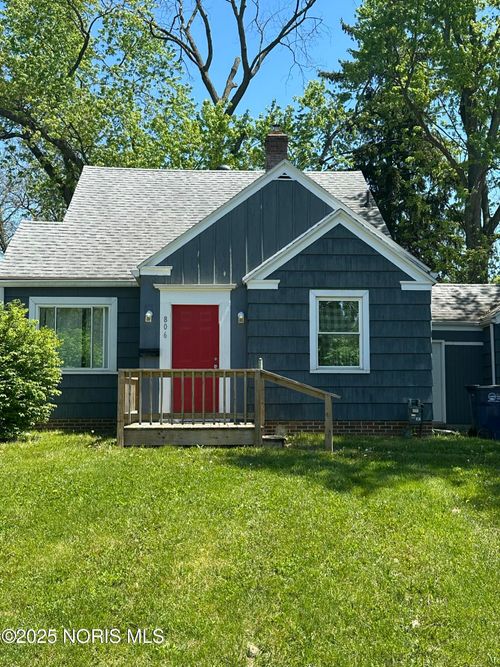 806 Clifton Blvd, Toledo, OH, 43607-2249 | Card Image