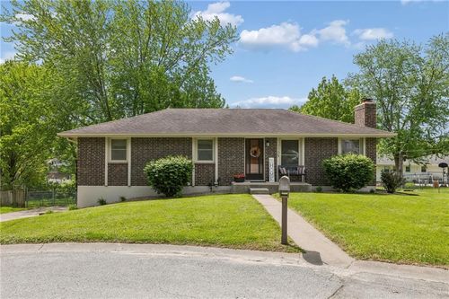 1105 Williams St, Excelsior Springs, MO, 64024-1443 | Card Image