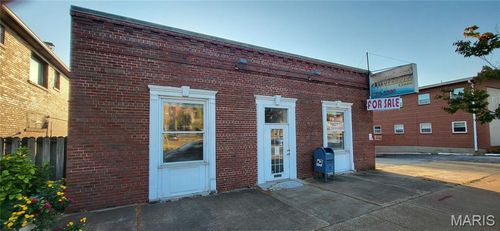 4615 Hampton Ave, Saint Louis, MO, 63109-2715 | Card Image