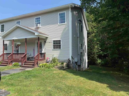 15 Twin Ct, Saint Albans, VT, 05478-5112 | Card Image