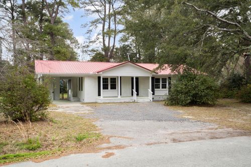 201 Hayden St, Walterboro, SC, 29488-4224 | Card Image