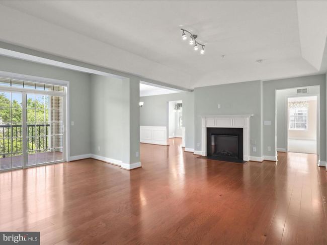 UNIT-407 - 9204 Charleston Dr, Condo with 3 bedrooms, 2 bathrooms and null parking in MANASSAS VA | Image 8
