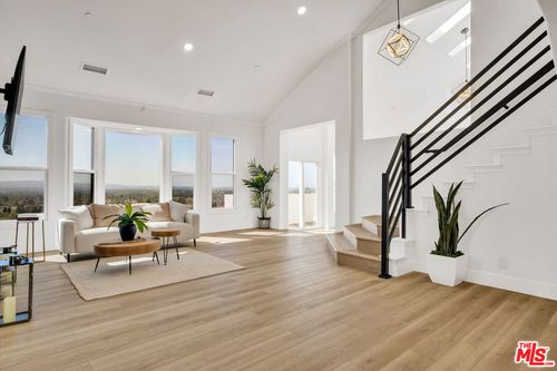 12254 Circula Panorama, Santa Ana, CA, 92705-6332 | Card Image