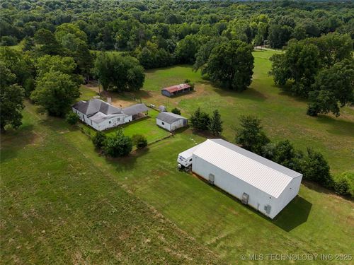 652 4230 Rd, Hugo, OK, 74743-1111 | Card Image