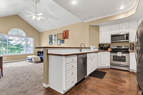 apt-52-4910 N University Ave, Provo, UT, 84604-6454 | Card Image